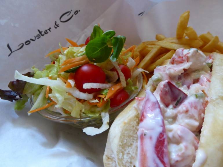 Lovster & Co, il primo Lobster Resturant italiano che propone piatti unici a base di astice al costo accessibile di 25€, conquista Milano.
