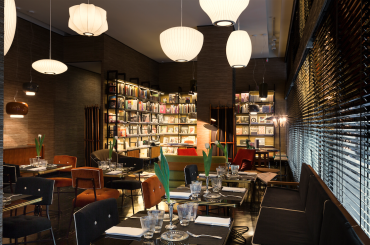 Arabesque Café, un’oasi della cultura del design in un locale che ha fatto dell’estetismo la sua essenza.