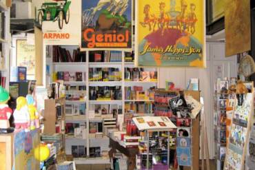 Libreria La Tramite, un paradiso per collezionisti nel centro di Milano