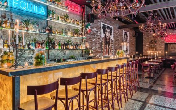 Dalle mani di chi ha portato a Milano quel vippaio di Ricci e di Petit, nasce il ristorante messicano Canteen, con tequila bar tutto da fotografare.